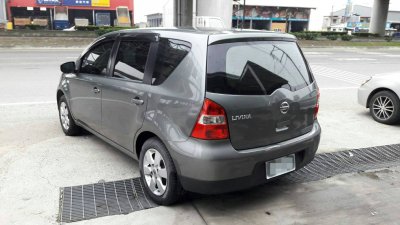小鑫車業-裕隆－ LIVINA／2013年( 鐵灰色)＂買車送現金！＂