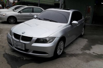 小鑫車業-BMW－323／2006年(銀)＂買車送現金！＂