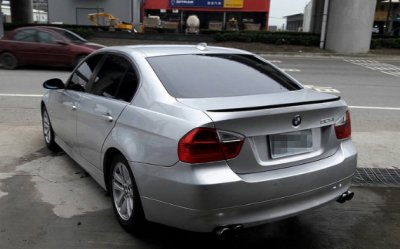 小鑫車業-BMW－323／2006年(銀)＂買車送現金！＂